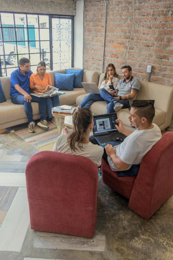 Ventiuna Hotel Y Coliving Pereira Bagian luar foto