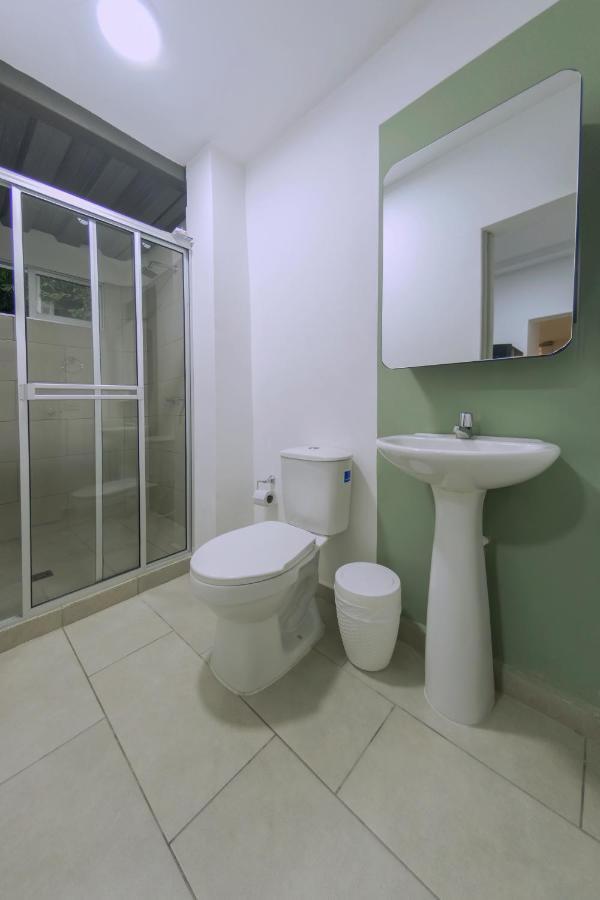 Ventiuna Hotel Y Coliving Pereira Bagian luar foto