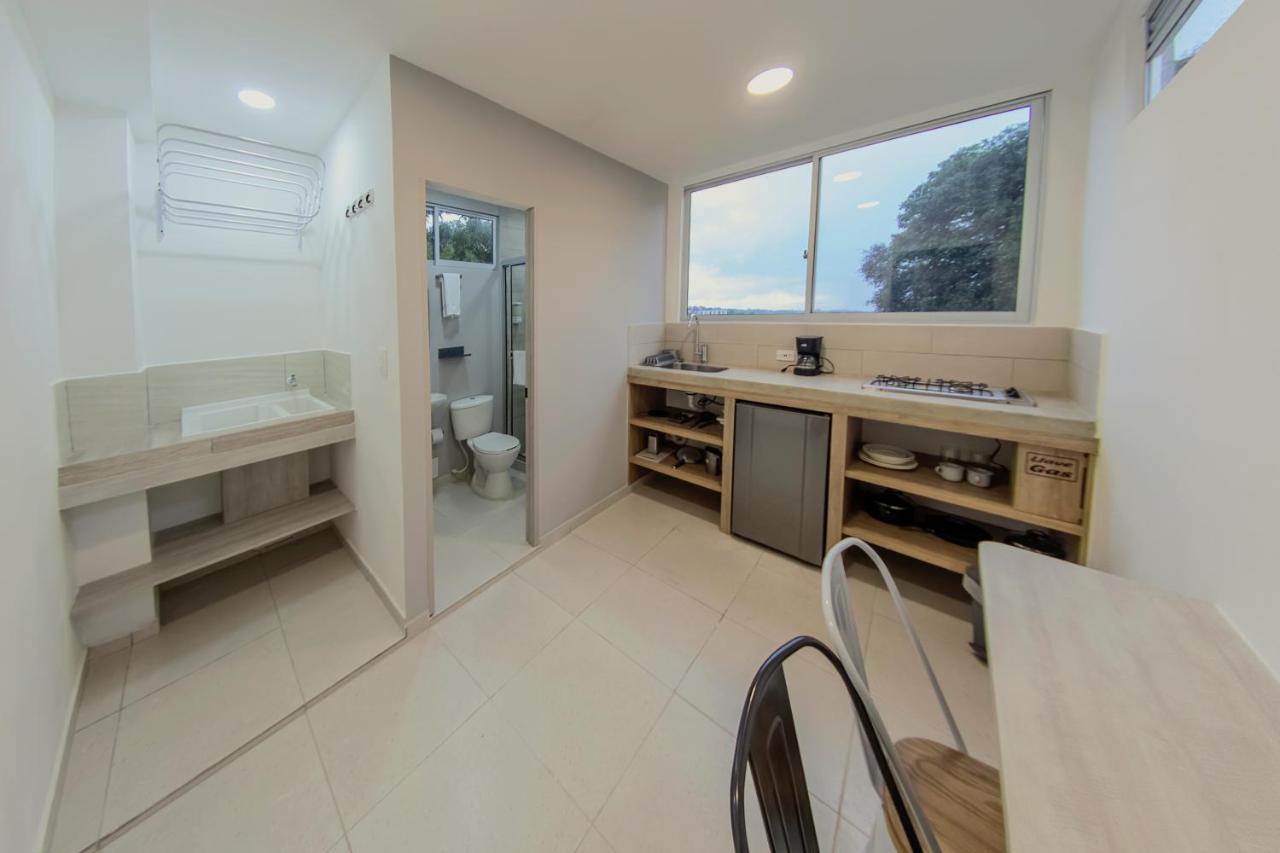 Ventiuna Hotel Y Coliving Pereira Bagian luar foto