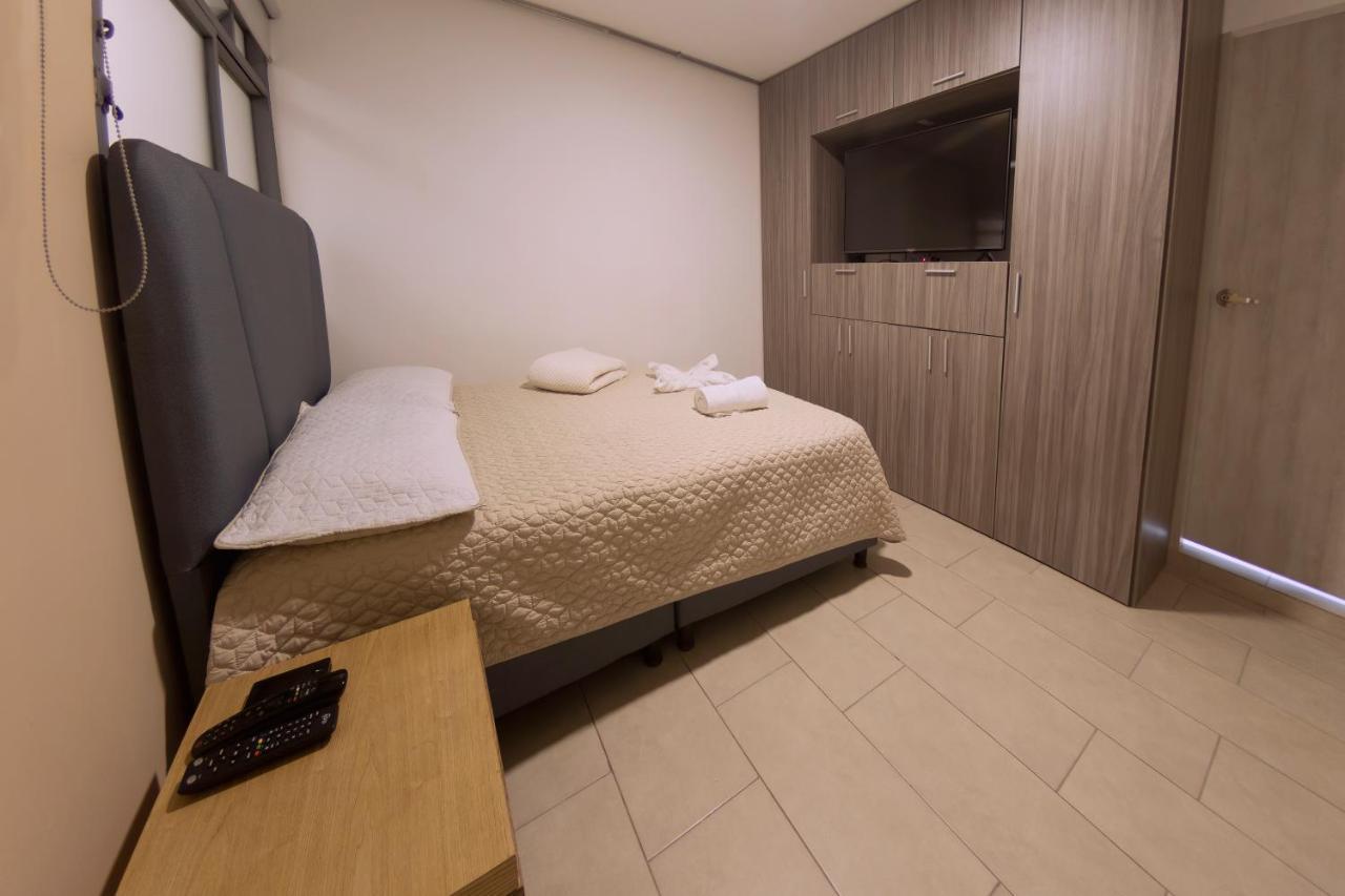 Ventiuna Hotel Y Coliving Pereira Bagian luar foto
