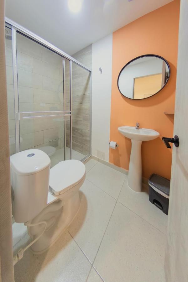 Ventiuna Hotel Y Coliving Pereira Bagian luar foto