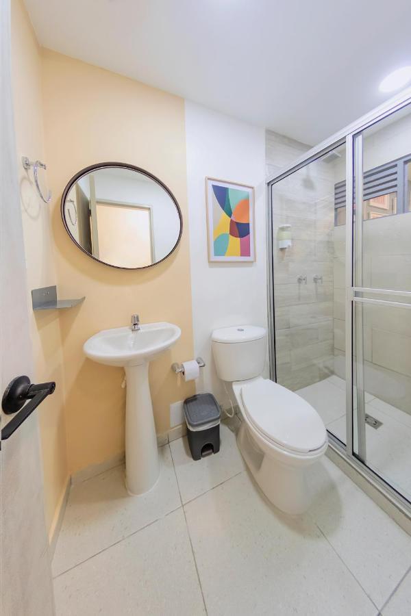 Ventiuna Hotel Y Coliving Pereira Bagian luar foto