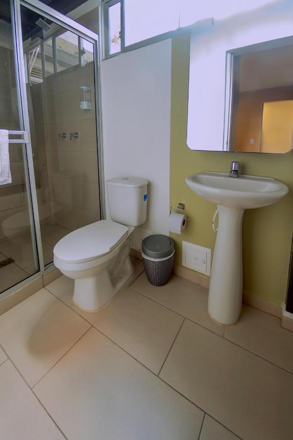 Ventiuna Hotel Y Coliving Pereira Bagian luar foto